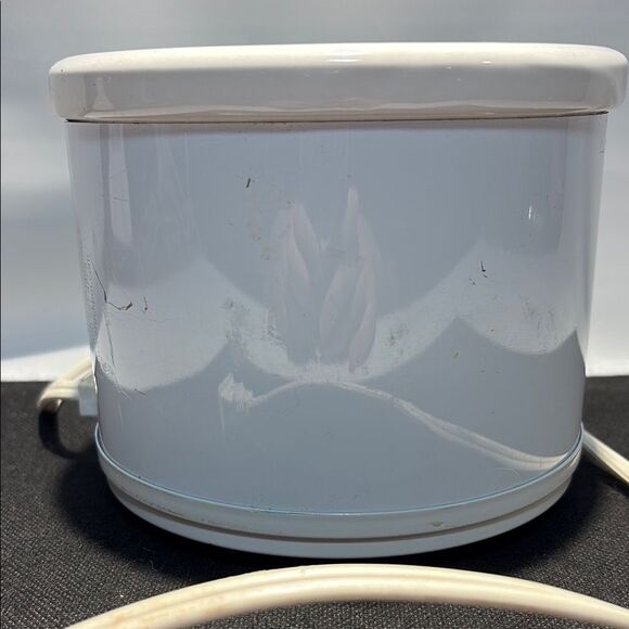 White Little Dipper Stoneware Slow Cooker - Picture 3 of 6